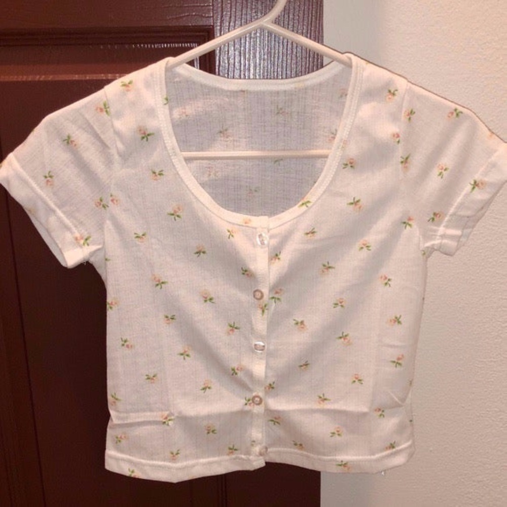NWOT Button Up Top Pink Floral Print Size XS